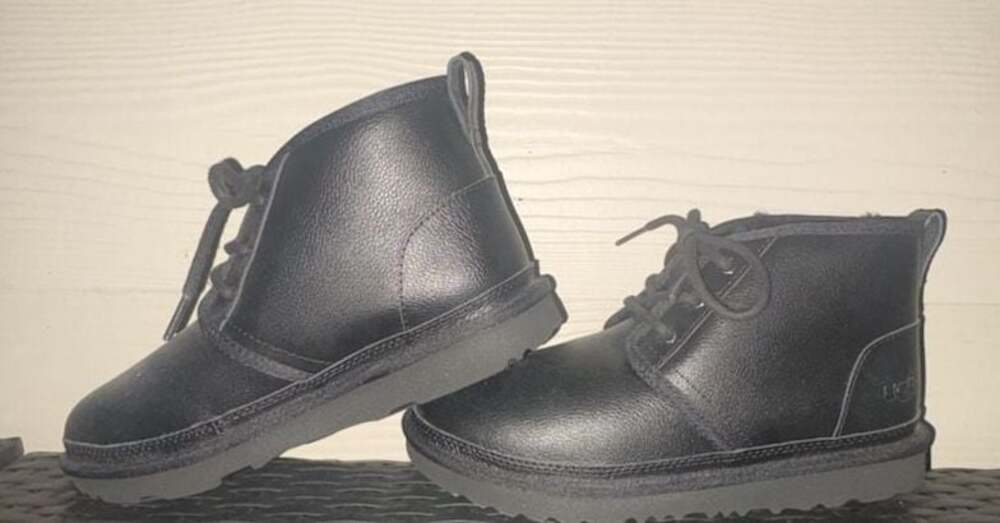 UGG Neumel II Black Leather Chukka Boots